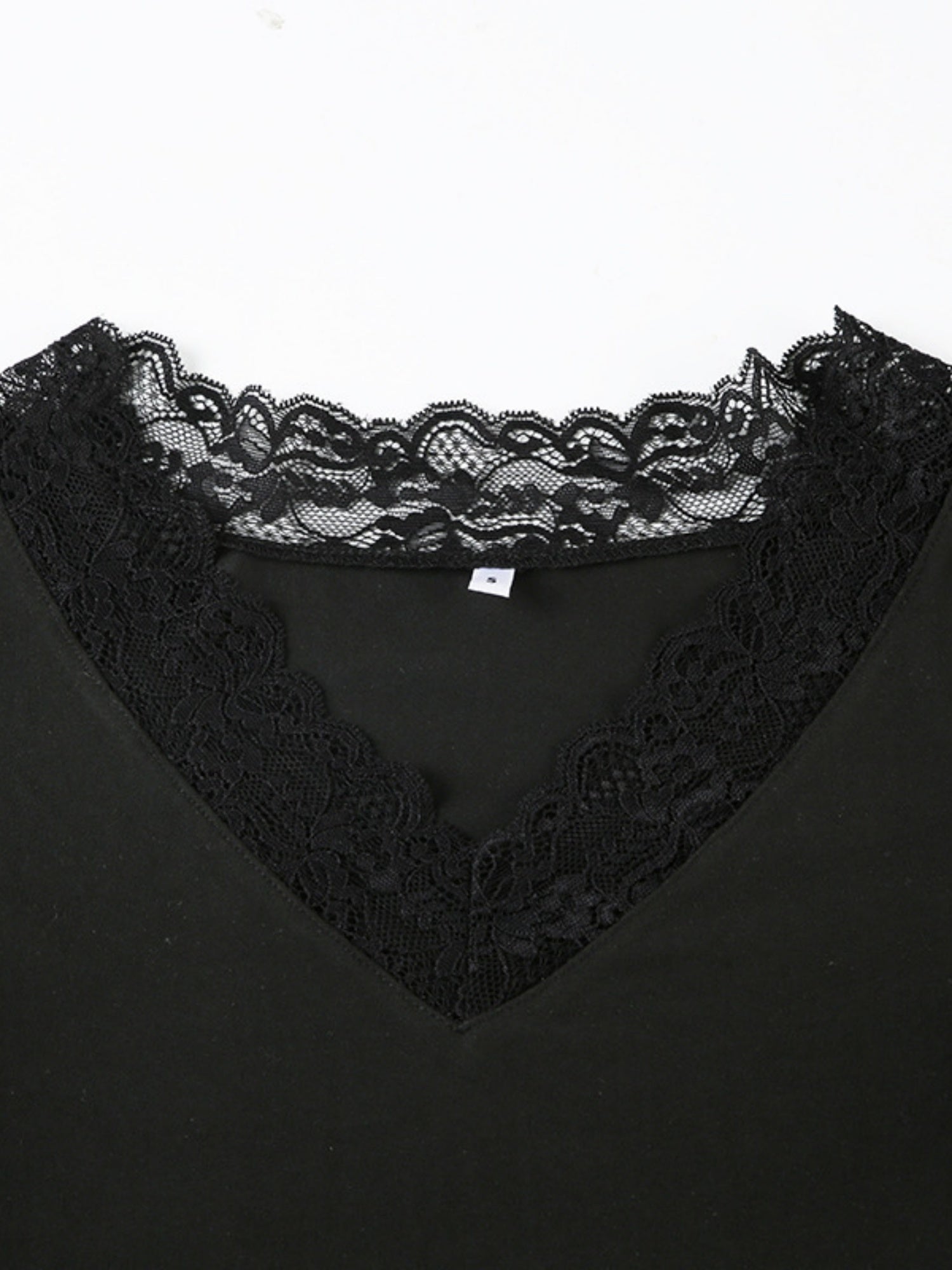 V-neck Lace Patchwork Long-sleeved T-shirt